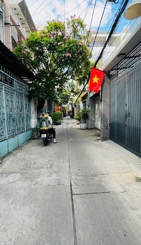 ( Vị trí đẹp) Bán Nhà Trường Chinh, 50m², Hẻm 1 trục, nở hậu, chỉ 5.3 