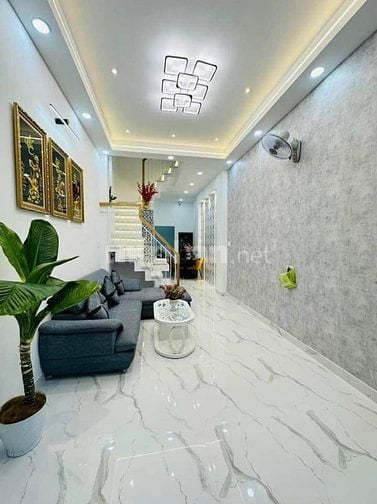 Bán nhà gần chợ Bình Tây ở đường Bình Tây p1 q6. 2,290tỷ|42m2.Hẻm oto
