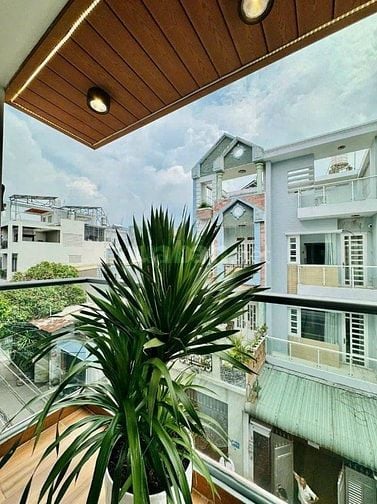 Còn 4 tỷ 850. Nhà 80m2 Sư Vạn Hạnh gần BV 115. Xây 3 lầu, hẻm 7m