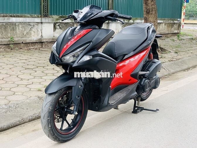 NVX 125 ĐEN ĐỎ SMK CHẠY ÍT CHÍNH CHỦ BÁN MÁY ZIN