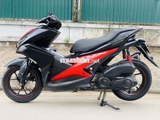 NVX 125 ĐEN ĐỎ SMK CHẠY ÍT CHÍNH CHỦ BÁN MÁY ZIN