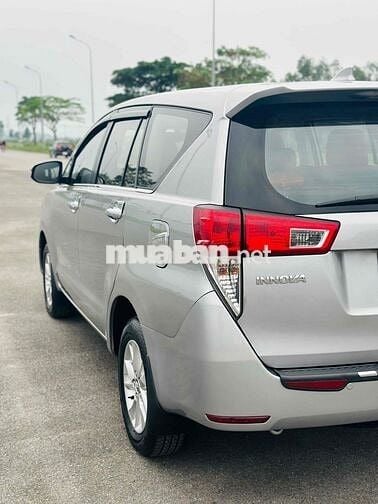 Toyota Innova 2017 2.0E MT