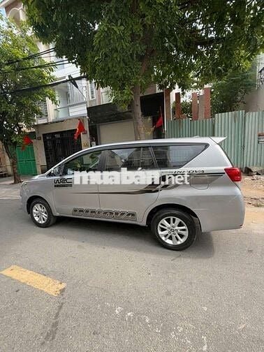 Toyota Innova 2017 2.0E - 92000 km