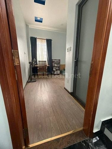 CHO THUÊ NHÀ 3 LẦU HẺM 111 ĐƯỜNG QUANG TRUNG. P TNPB QUẬN 9 