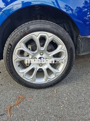 Ford EcoSport 2019 Titanium 1.5L AT - 79000 km