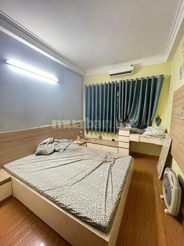 Nhà phố Hoàng Hoa Thám , quận Ba Đình , 