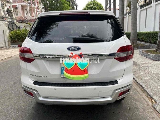 🚘Ford Everest 2019 Titanium 2.0L AT 4x2 - 82000 km