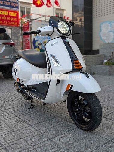 GTS SuperTech 300 HPE Trắng 08/2022