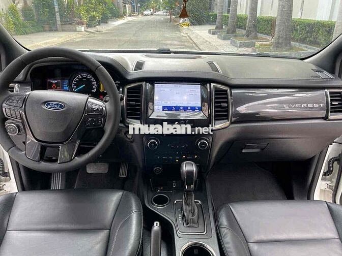 🚘Ford Everest 2019 Titanium 2.0L AT 4x2 - 82000 km