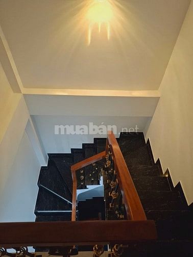 Ngọc Thụy NHÀ LÔ GÓC.gần 50m2 x 6 tầng. Ô tô, ngõ thông. Nhỉnh 12 tỷ