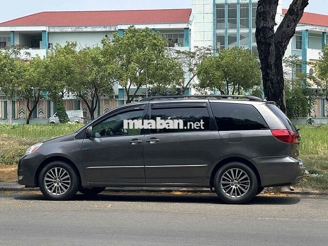 Toyota sienna 2005 đk 2006 ( nhập Mỹ)130000 km