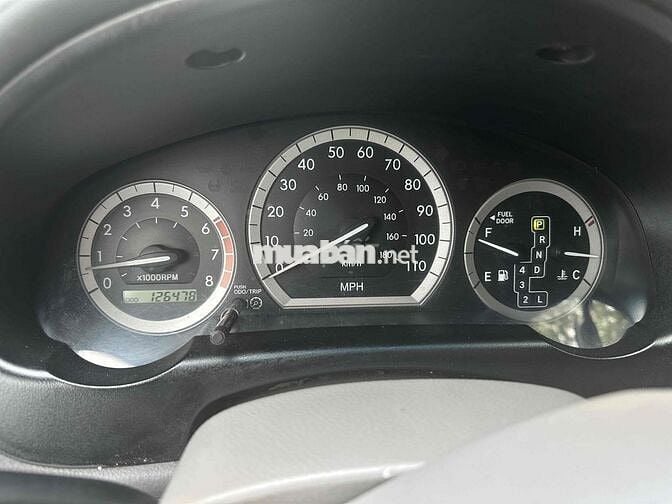 Toyota sienna 2005 đk 2006 ( nhập Mỹ)130000 km