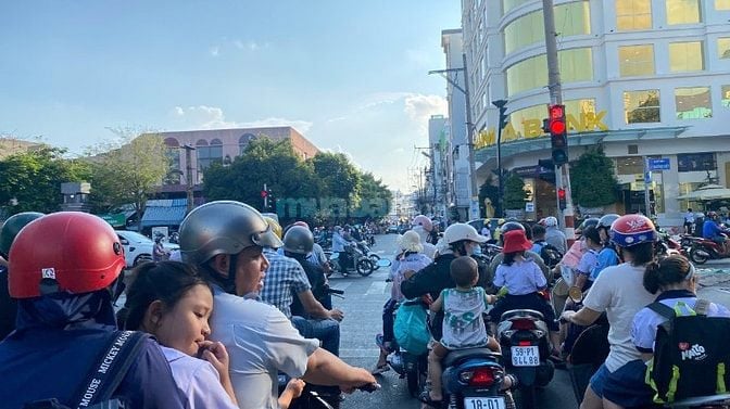 Bán nhà mặt đường Lê Minh Xuân phường 7 gần chợ Tân Bình (75m2) 21 tỷ