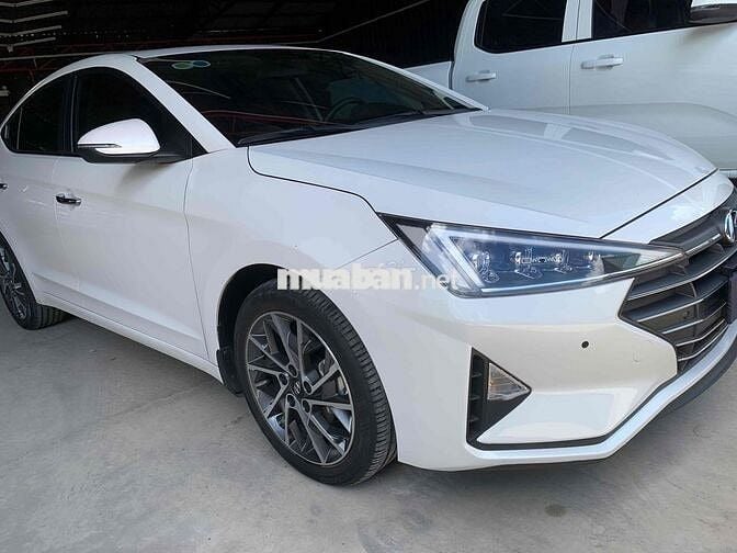 Hyundai Elantra 2021 2.0 AT - 22700 km