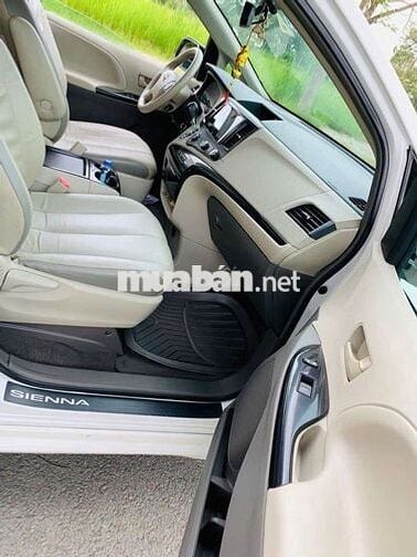 Toyota sienna đk2011màudơn zin nguyênthůy rât mói