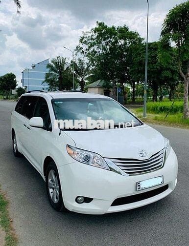 Toyota sienna đk2011màudơn zin nguyênthůy rât mói