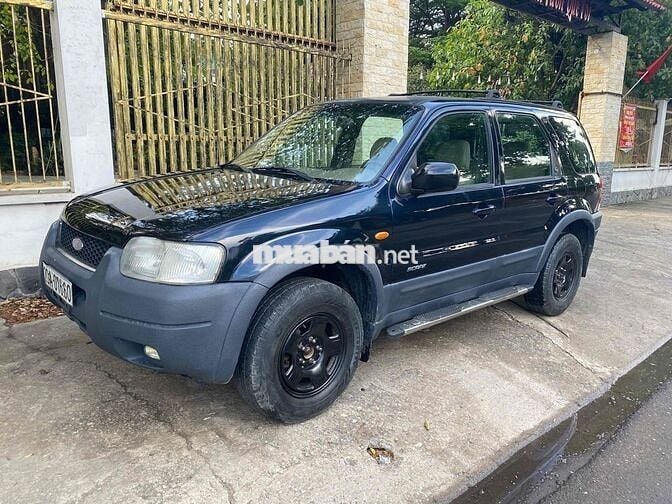 Ford Escape 2003 2.0L 4x4 MT - 123456 km