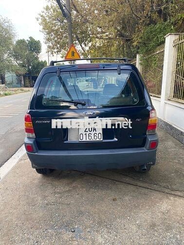 Ford Escape 2003 2.0L 4x4 MT - 123456 km