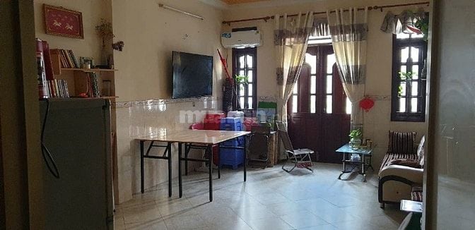 Nhà đường trần thị nơi F4Q8 dt: 4m x 20m, 3 lầu ST