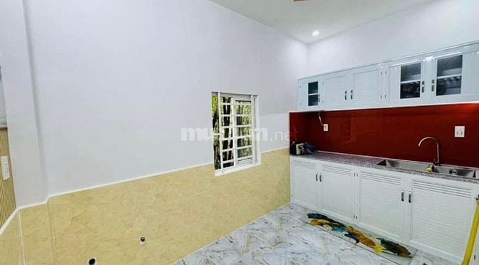 NHÀ NGỘP 780Tr GẦN TRƯỜNG TÂN QUÝ-KDC ĐÔNG-SỔ SẴN-ĐC VAY 70%