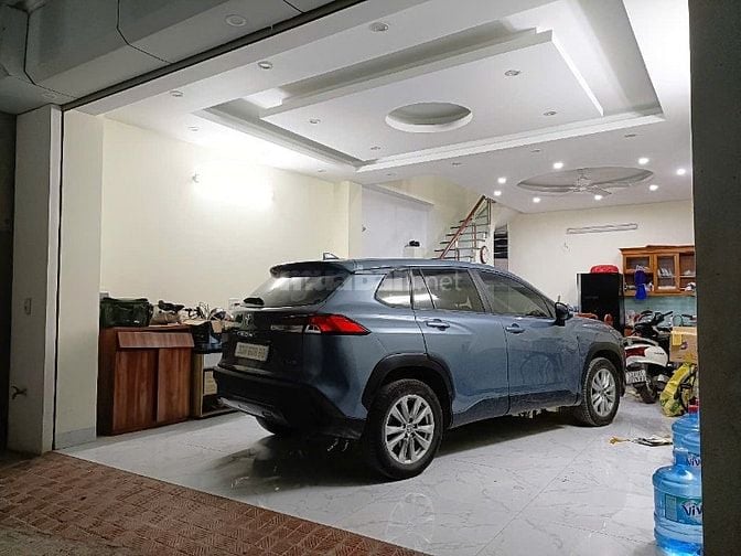 Chính chủ bán nhà 5 tầng ngõ 11 Việt Hưng ngay cạnh Vinhome Riverside