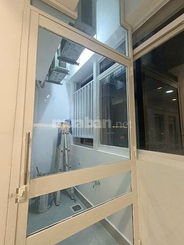 Chính chủ cần cho thuê căn hộ chung cư H3, Đ/C 384 Hoàng Diệu, Phường 