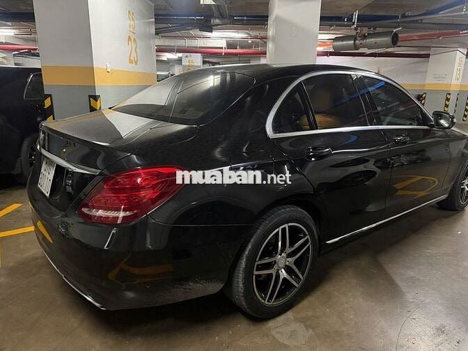SG-Mercedes Benz C Class 2015 C250 Exc - 130000 km