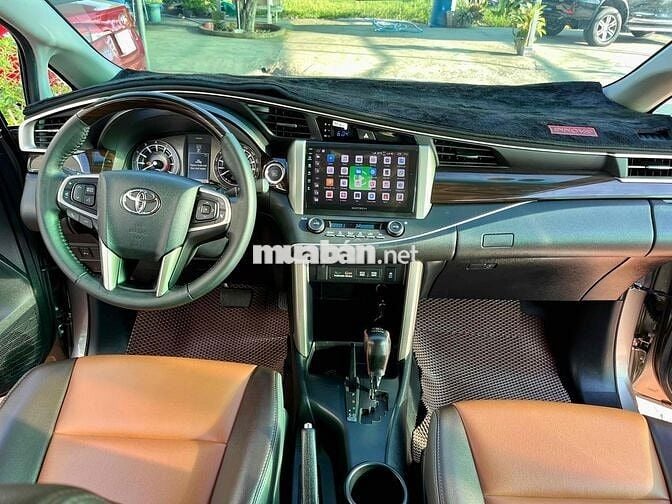 Innova G 2022 lướt 17 ngàn ~ Thu Xe cũ gja cao
