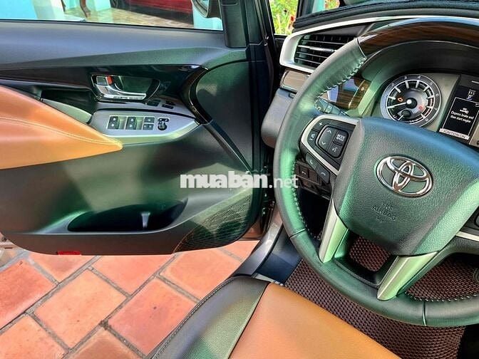 Innova G 2022 lướt 17 ngàn ~ Thu Xe cũ gja cao
