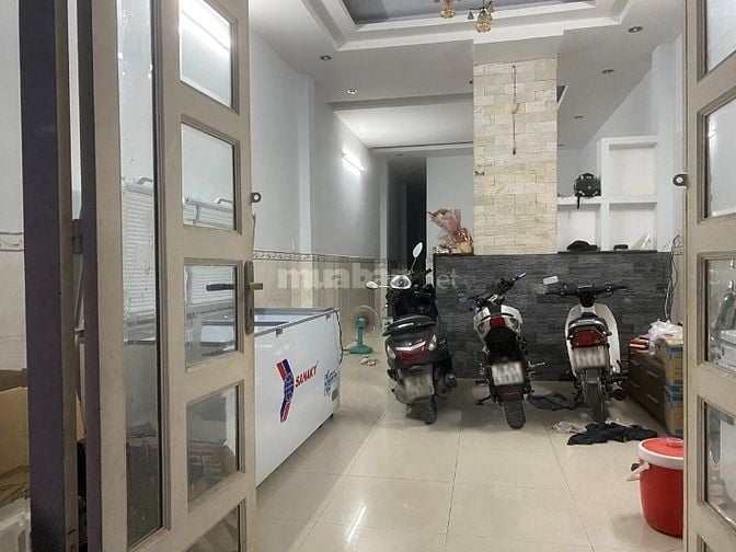 Bán nhà ~100m2 HXH gần ngã ba Nguyễn Xiển, cách Vinhomes Grand Park ch