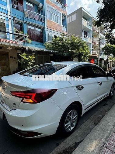 Hyundai Elantra 2021 1.6 MT - 22168 km