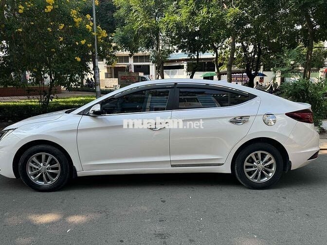Hyundai Elantra 2021 1.6 MT - 22168 km