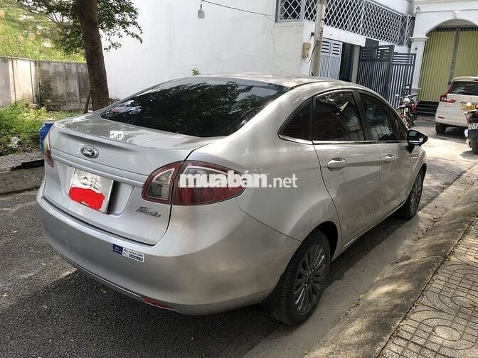 Ford Fiesta 2013 1.6 AT Sedan - 105000 km