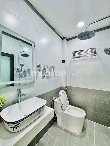 BÁN NHÀ GÒ VẤP - 30M2 - SÁT HXH - LÊ QUANG ĐỊNH - 2 TẦNG