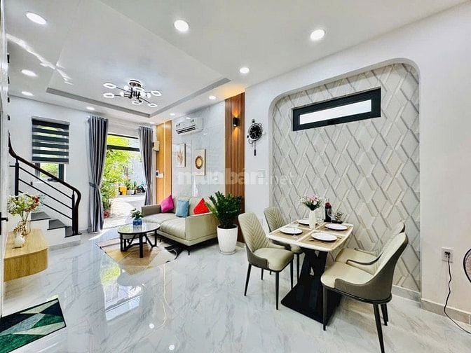 BÁN NHÀ GÒ VẤP - 30M2 - SÁT HXH - LÊ QUANG ĐỊNH - 2 TẦNG