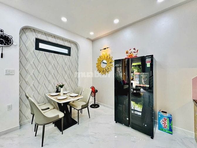 BÁN NHÀ GÒ VẤP - 30M2 - SÁT HXH - LÊ QUANG ĐỊNH - 2 TẦNG