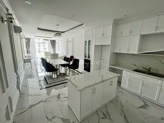 Bán nhà đẹp MT Nguyễn Văn Linh, vị trí đẹp gần Hàm Nghi, Vĩnh Trung