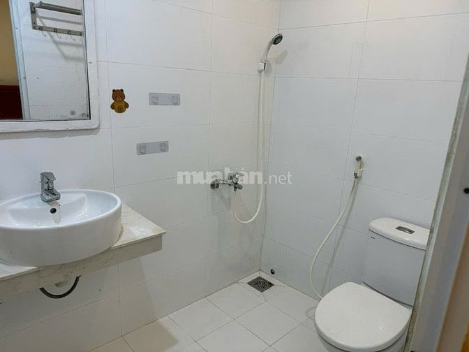 Bán nhà đang kinh doanh căn hộ dịch vụ
