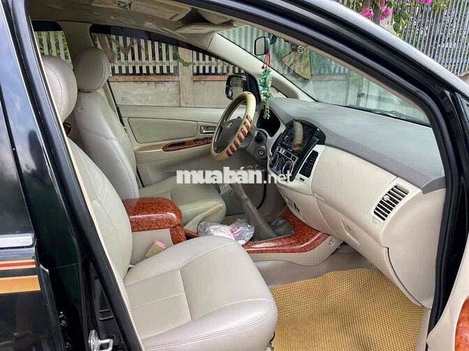 Toyota Innova 2007 G - 190000 km