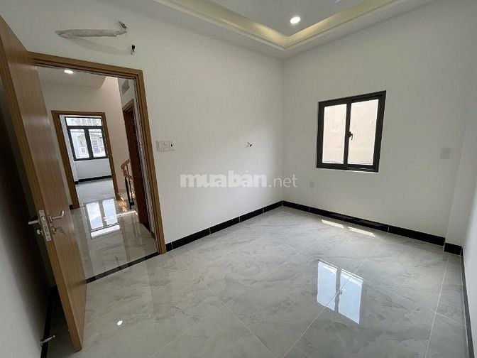 Bán nhà  MT 4 tầng số 235 đường Lê Quang Định đoạn giữa Nơ Trang Long 