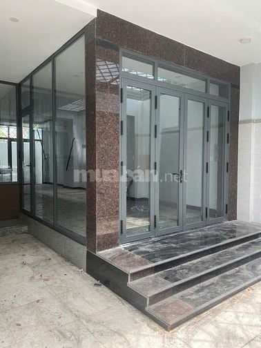 Bán nhà mặt tiền đường 66 Cát Lái Quận 2 giá 13,5 tỷ