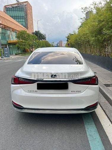 Chính chủ cần bán xe Lexus ES 250, xe lướt cực đẹp 😍