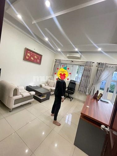 Cho thuê nhà đường 20m khu kiều đàm phường tân hưng quận 7. 