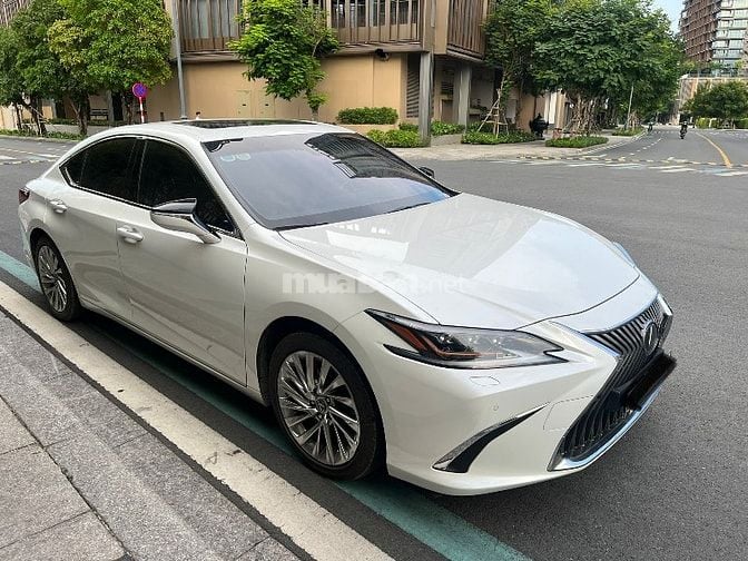 Chính chủ cần bán xe Lexus ES 250, xe lướt cực đẹp 😍