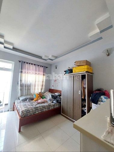 Bán nhà 3 mặt thoáng HXH đường Cao Đạt, Q5. Gần viện Nhiệt Đới