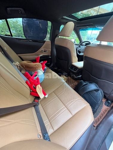 Chính chủ cần bán xe Lexus ES 250, xe lướt cực đẹp 😍