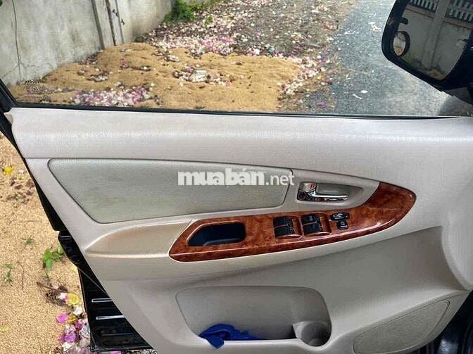 Toyota Innova 2007 G - 190000 km
