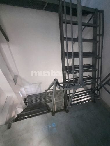 Nhà HXH 456/6D Cao Thắng Q10 - (4x8m 3 Lầu 3pn 4wc)