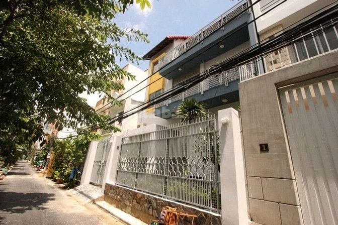 Cho thuê biệt thự mini làng báo chí , thảo điền q2, tp thủ đức