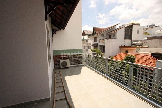 Cho thuê biệt thự mini làng báo chí , thảo điền q2, tp thủ đức